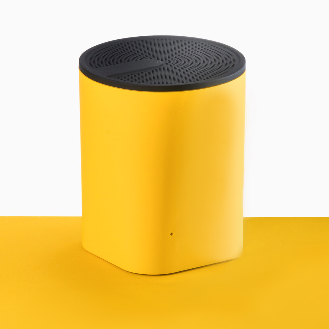 Yellow Colour Sound Compact Speaker 1